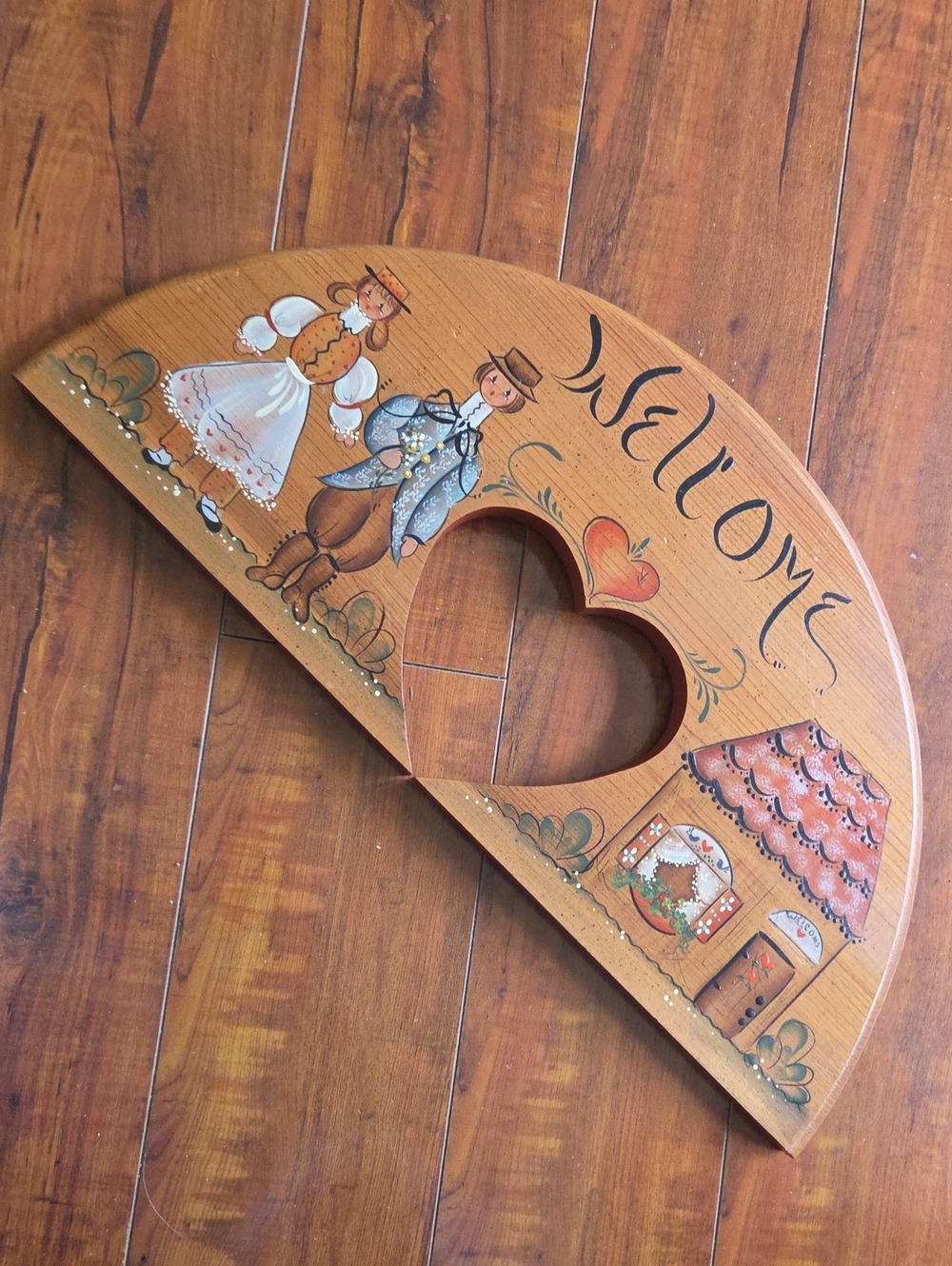 Welcome Heart-Cut Wooden Wall Decor in Brown and Cream